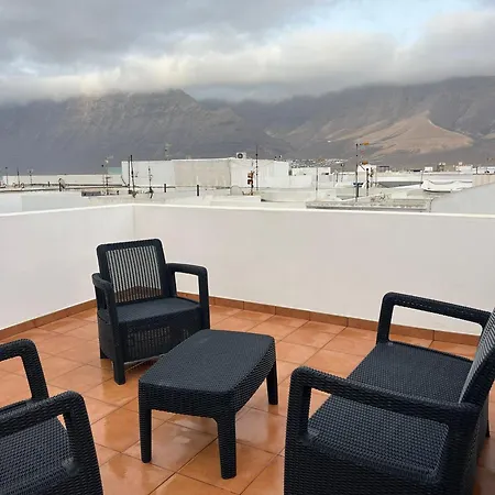 Vivienda Velalatina * Famara